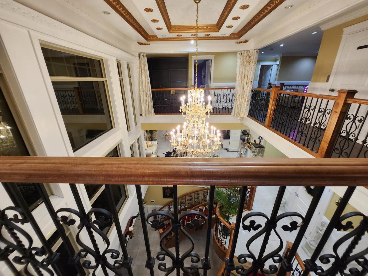 Empire Palace Otel Surrey Dış mekan fotoğraf