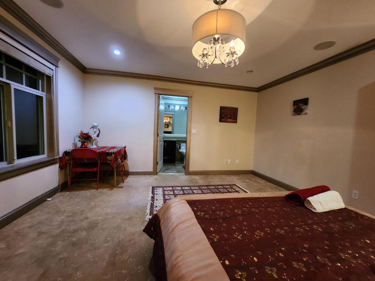 Empire Palace Otel Surrey Dış mekan fotoğraf
